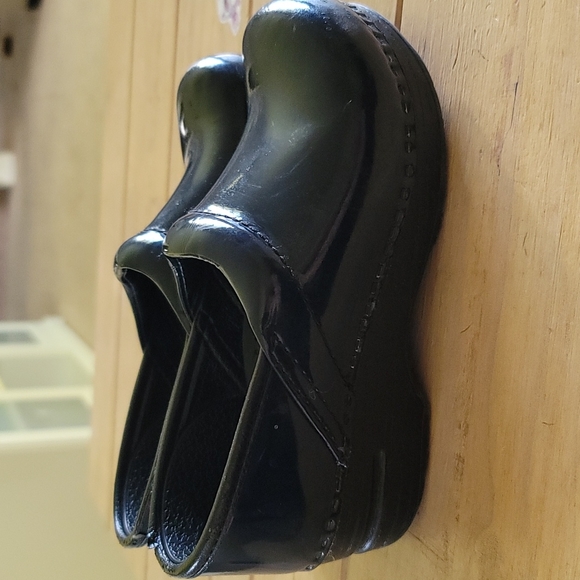 dansko shoes for kids